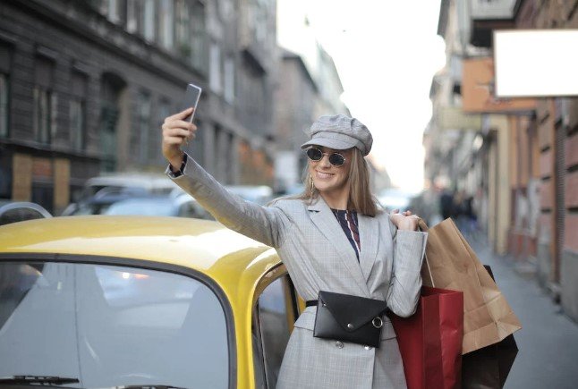 Are Constant Shopping Sprees Making You Broke? Here’s What To Do! Constant Shopping Sprees