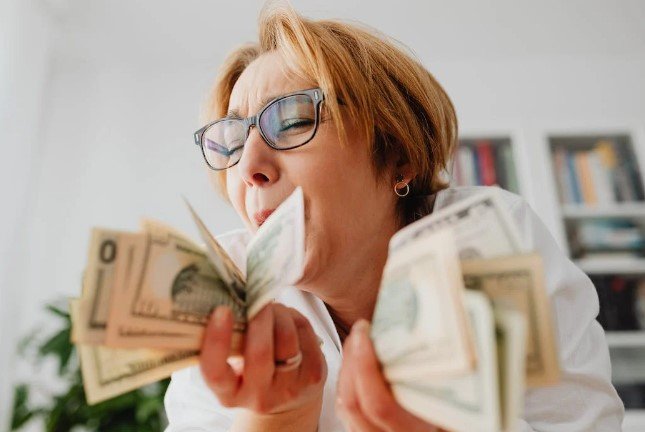 9 Money Leaks Affecting Your Finances And How To Fix Them Money Leaks Affecting Your Finances