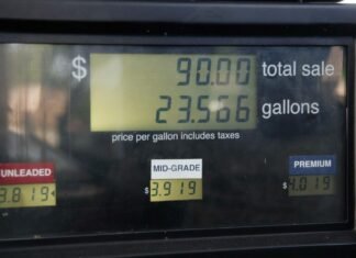 how many miles does a gallon of gas get you